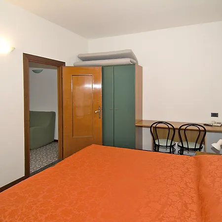 Ferienpark Camping Hotel Au Lac De Como Sorico