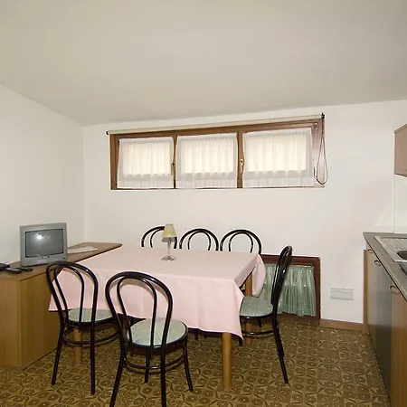 Camping Hotel Au Lac De Como