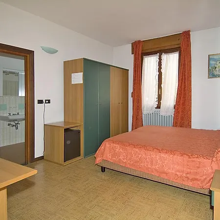 Camping Hotel Au Lac De Como