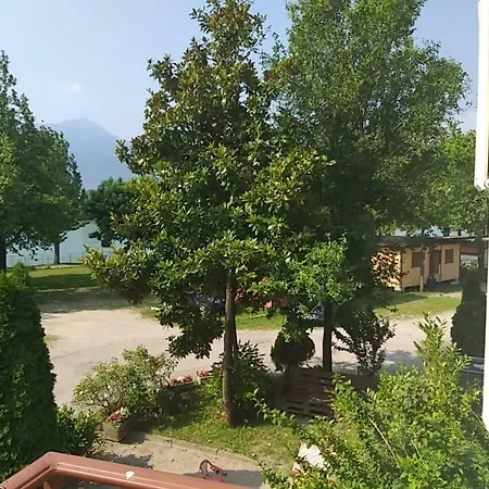 Camping Hotel Au Lac De Como Holiday park Sorico