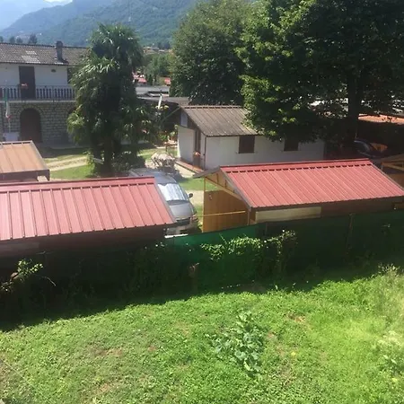 Camping Hotel Au Lac De Como Holiday park
