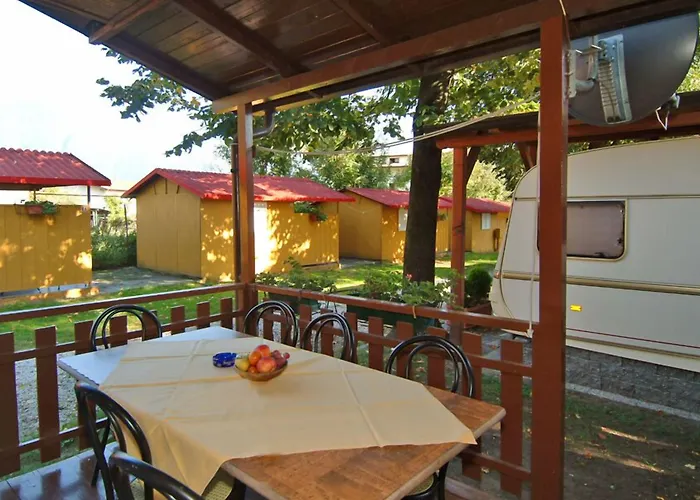 Ferienpark Camping Hotel Au Lac De Como