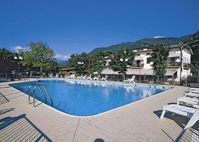 Ferienpark Camping Hotel Au Lac De Como *