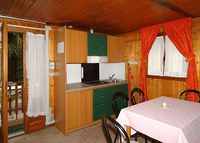 Camping Hotel Au Lac De Como Ferienpark *