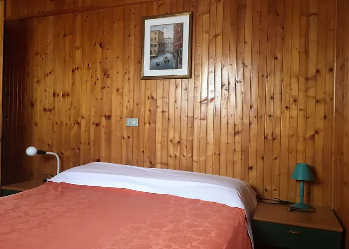 Camping Hotel Au Lac De Como