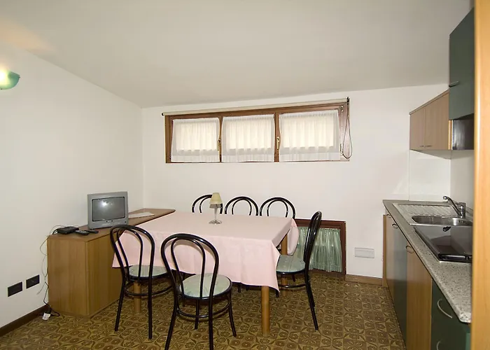 Camping Hotel Au Lac De Como