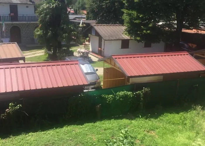 Semesterpark Camping Hotel Au Lac De Como *